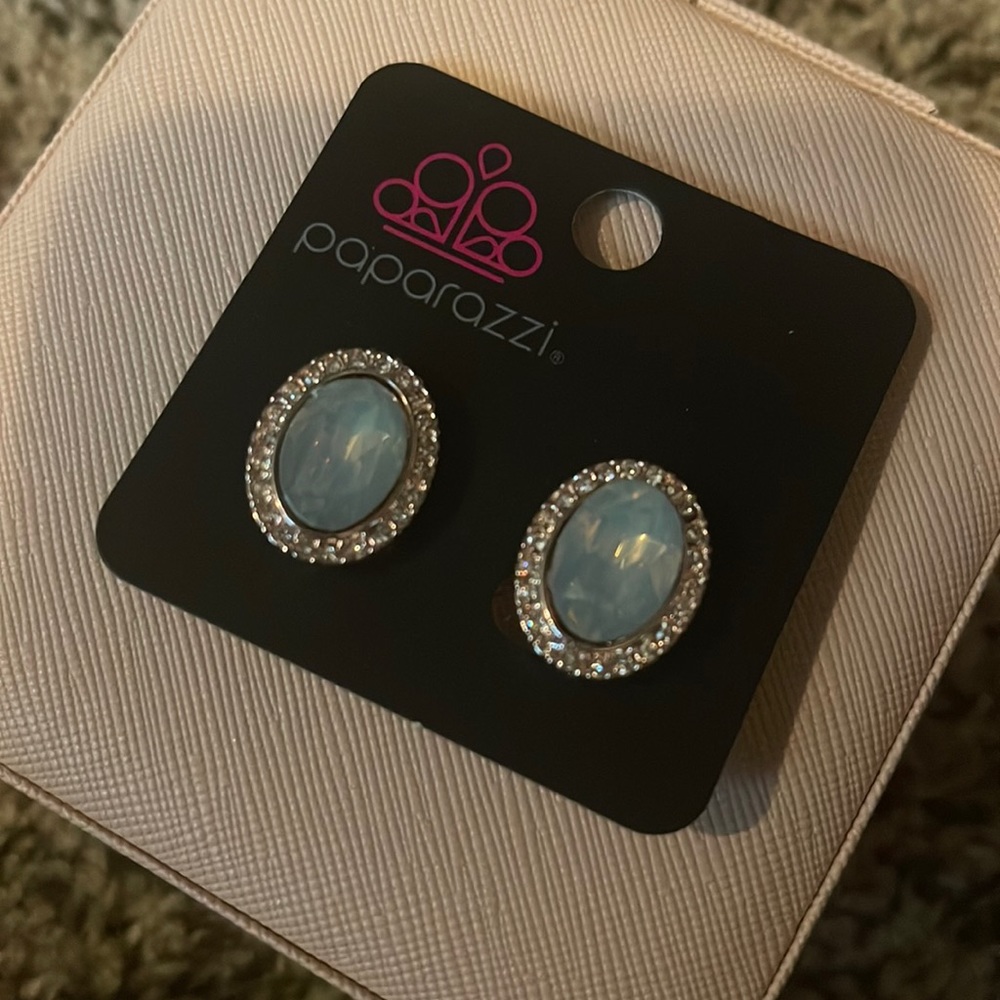 Snap on earrings